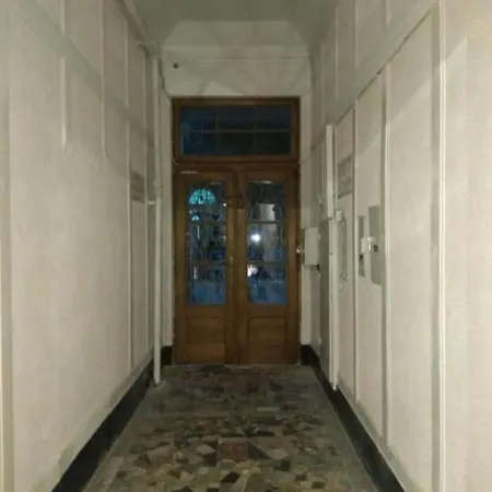 On Knyazya Romana 26 Center Lägenhet *