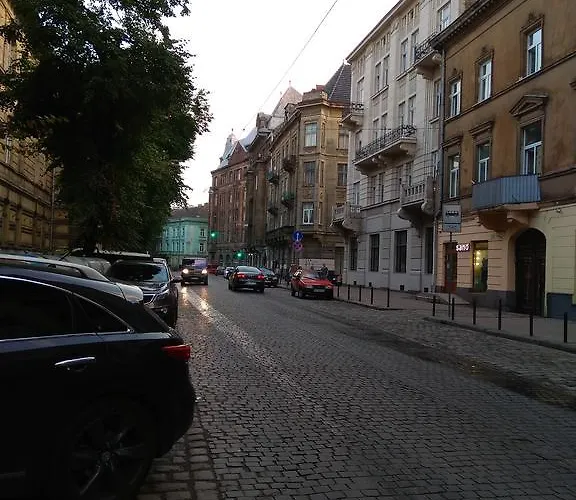 On Knyazya Romana 26 Center